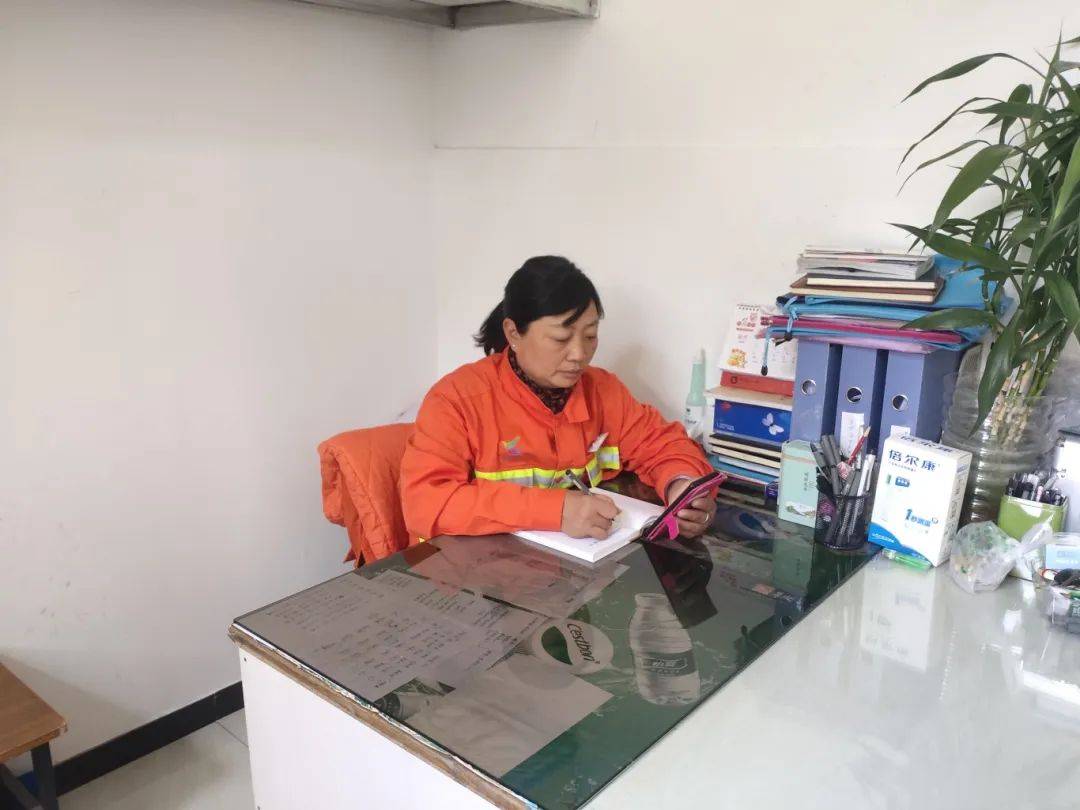 “凌霜绽放”张东梅：三代环卫人的传承者