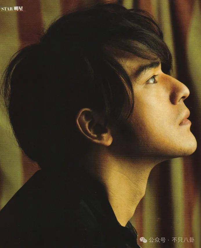 最神秘的男明星退圈了？一代神颜的他才是万千少女的梦啊……