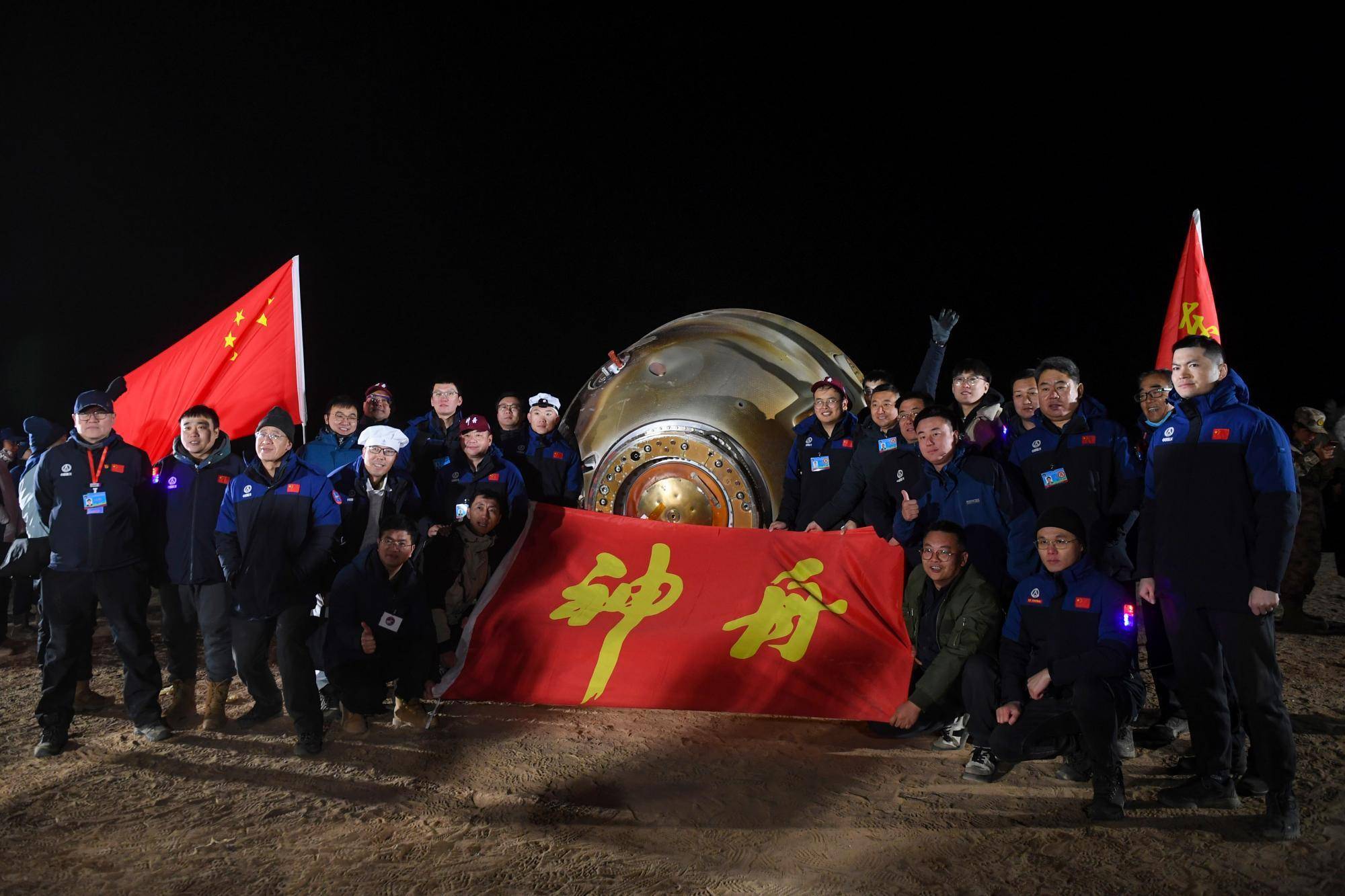 现场见证“神十八”乘组额济纳东风着陆场凯旋！