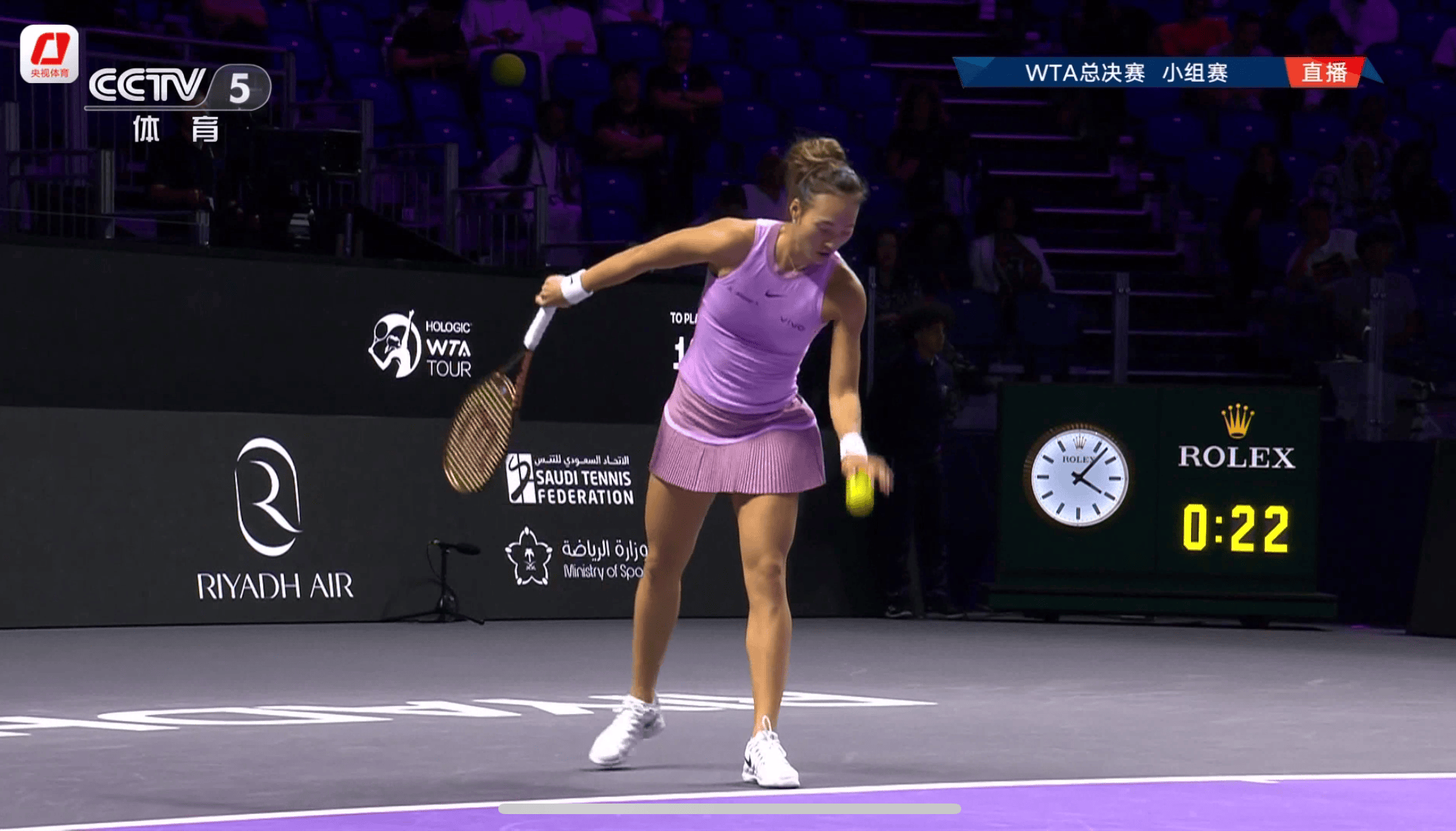 首次参赛就闯入四强 郑钦文创造历史