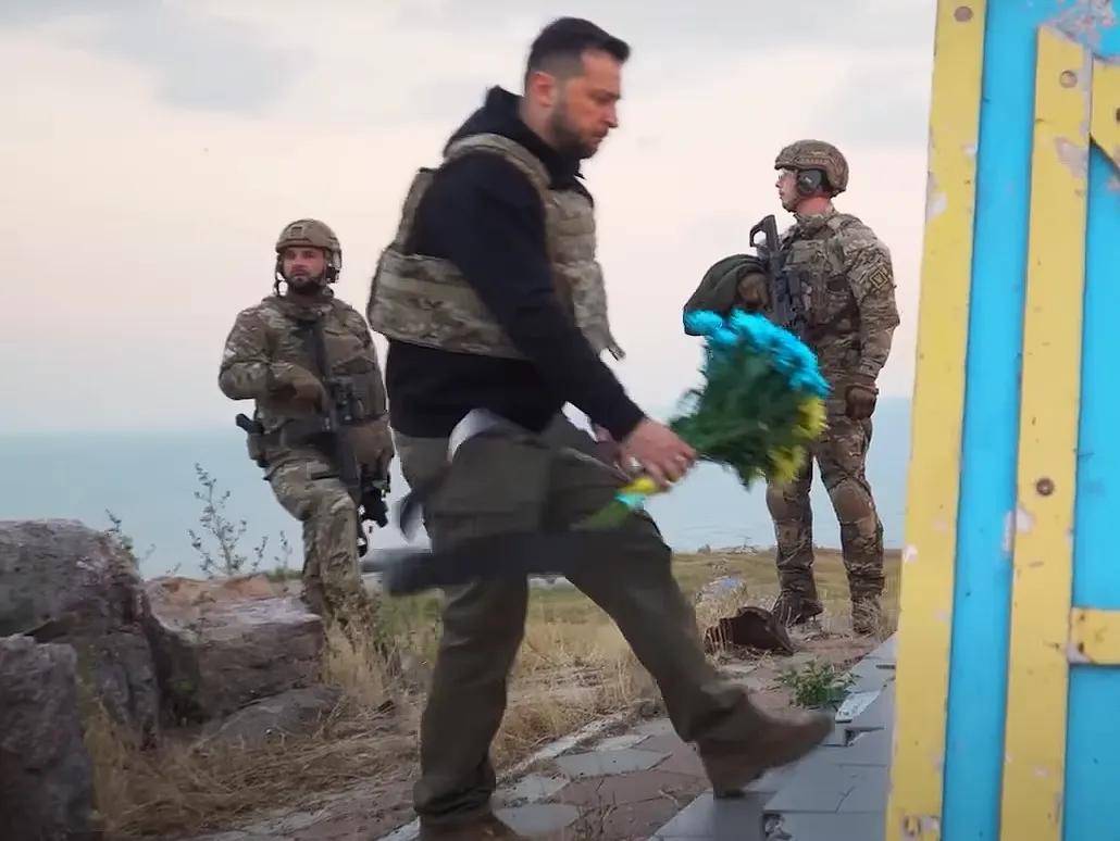 一支手枪价值50000块！泽连斯基保镖用的是什么枪？丨轻武专栏