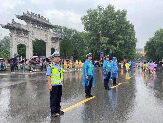麟游公安交警用忠诚和担当书写道路交通安全畅通答卷