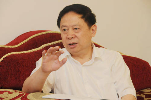 68岁的河南省政府原党组成员、秘书长郭洪昌被查，曾任洛阳市长