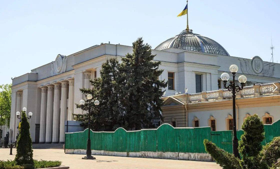 乌克兰万万没料到!刺杀成功后,特朗普突然变脸,释放信号强烈