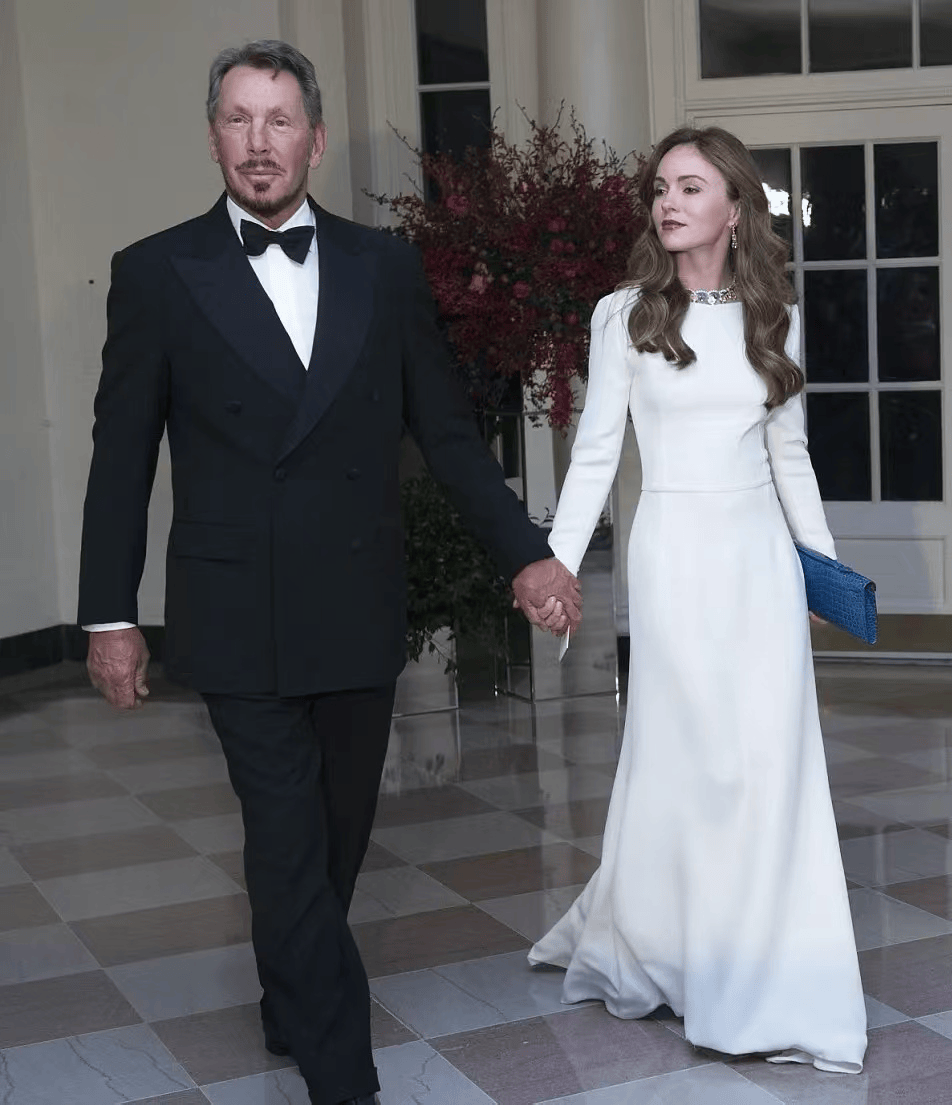 80岁的全球顶级富豪又结婚了！33岁的华裔妻子啥来头？