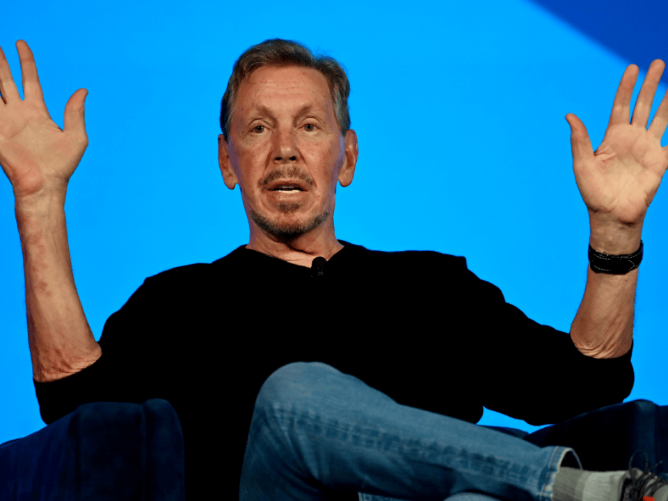 80岁的全球顶级富豪又结婚了！33岁的华裔妻子啥来头？