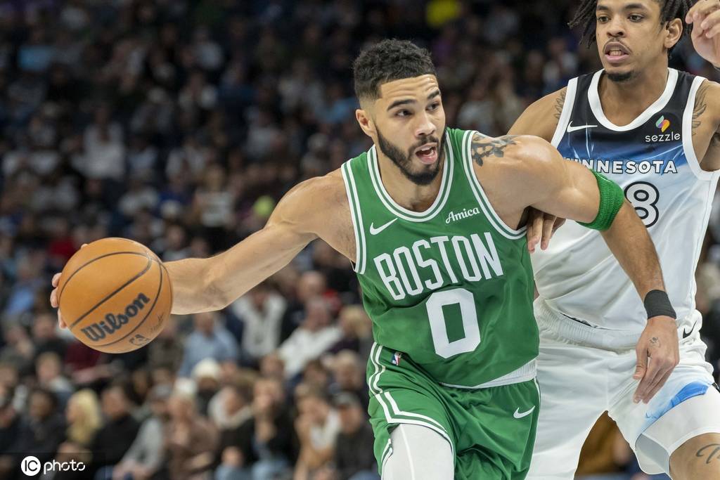 塔图姆33+9兰德尔27分 怀特26分绿军险胜森林狼