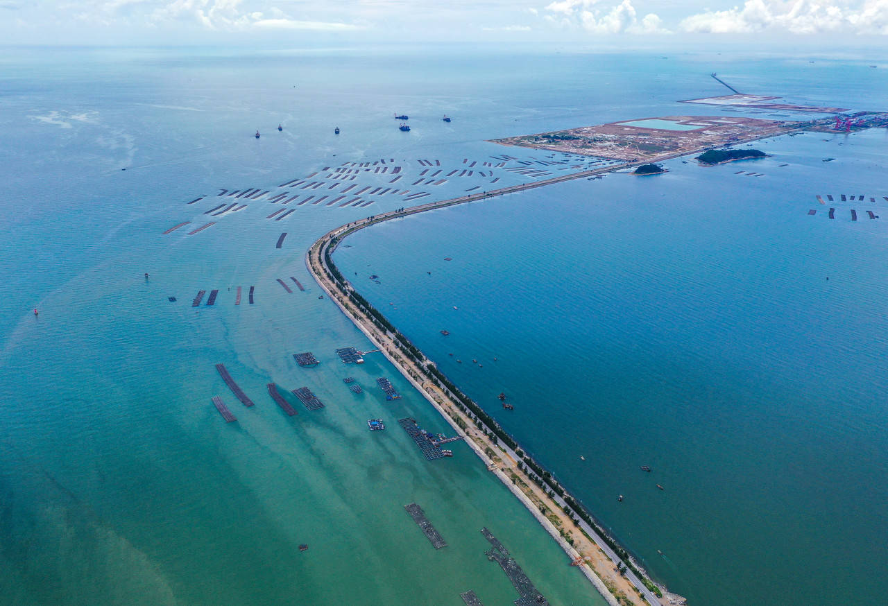 广西争夺“流量”:不止造运河,还造跨海大桥