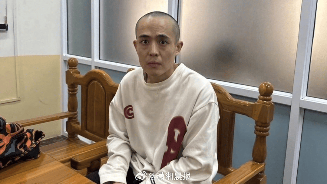 演员王星已被接到泰国,画面曝光!另一位23岁小伙也失联,家人被威胁