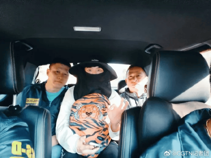 演员王星已被接到泰国,画面曝光!另一位23岁小伙也失联,家人被威胁