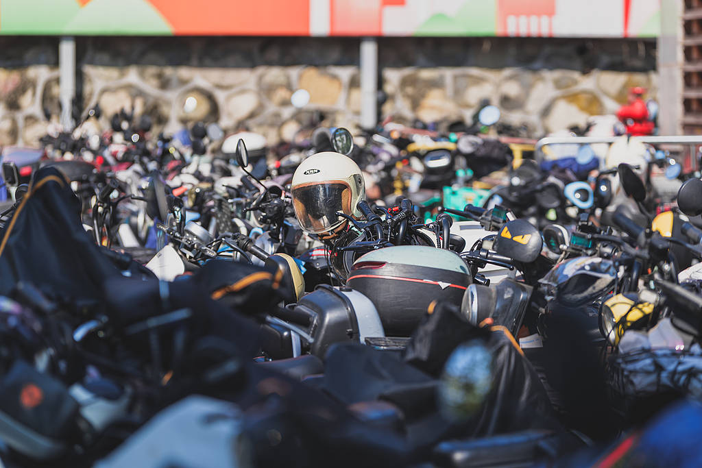 市民骑电动车被罚20元，要求路权平等的声音该被听见