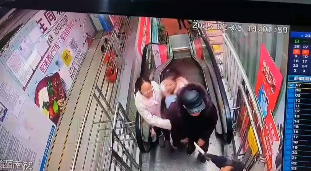 黑龙江一女子与人争执中突然挥刀，路过大爷挺身而出挡下一刀