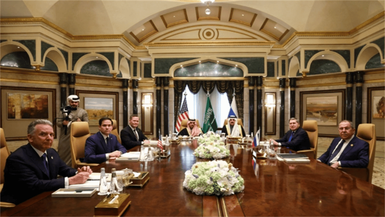 俄军前线火力全开，却迟迟不敢深入基辅扔炸弹，在忌惮什么？