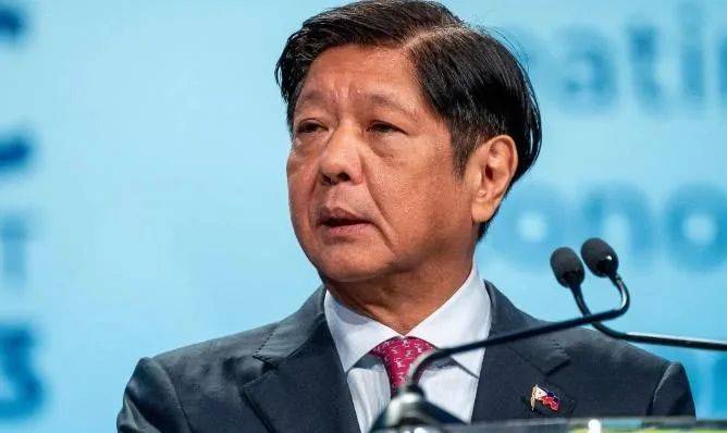 离“开火”就差最后一步？南海上空突现惊险一幕，马科斯胆子太大了