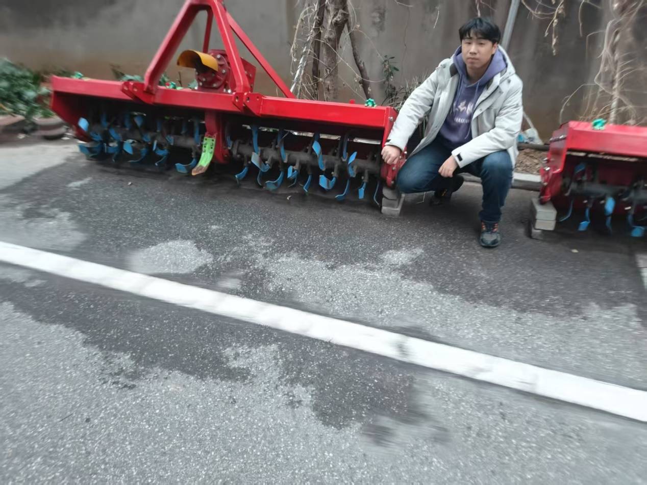 郑州大学学子走进武汉安德瑞公司，探索农机创新与应用