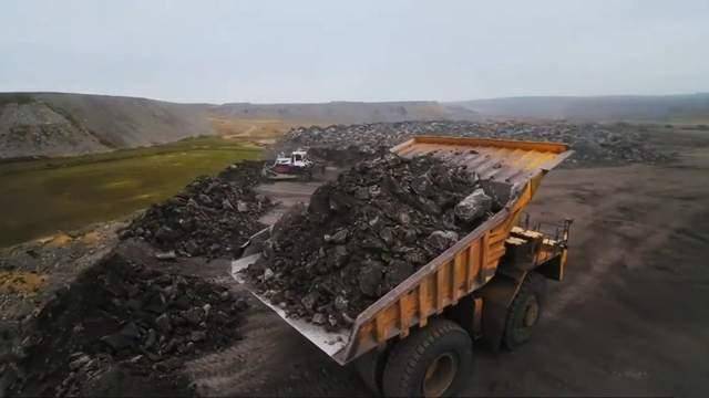 抛出一颗“震撼弹”，泽连斯基愿意辞职，但有1个前提条件