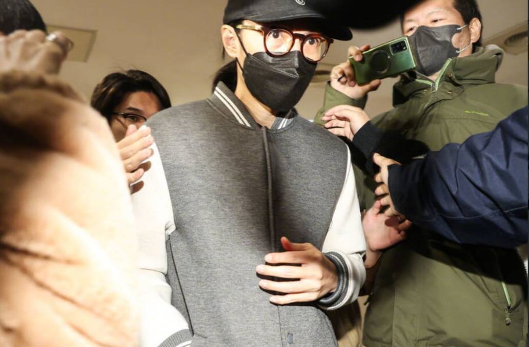 李威夫妻被带回北检复讯！二人共交保45万元均已获释