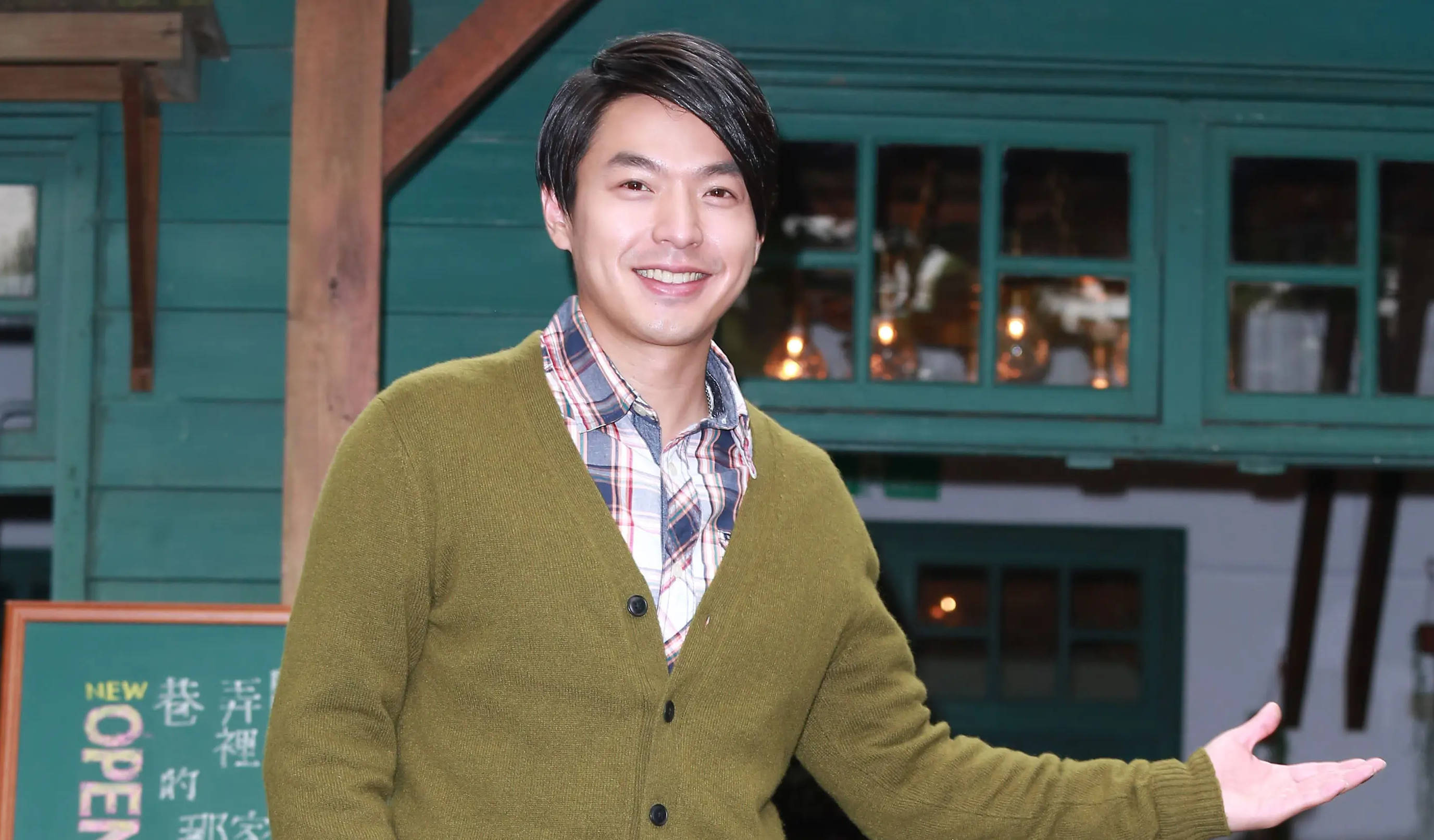 李威夫妻被带回北检复讯！二人共交保45万元均已获释