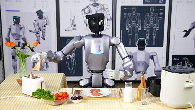 越疆科技发布“灵巧操作+直膝行走”具身智能人形机器人