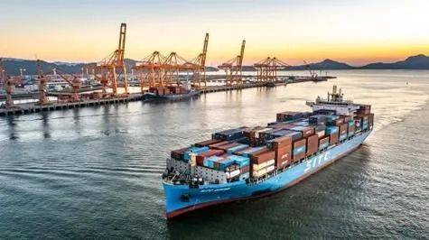 好好想想你站哪边！李嘉诚妥协了，43个港口卖给美国，官方罕见发声怒批