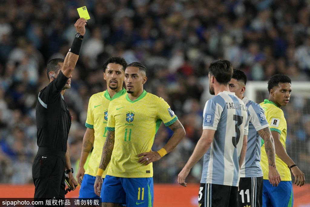 世预赛-恩佐传射小蜘蛛破门 梅西缺战阿根廷4-1双杀巴西