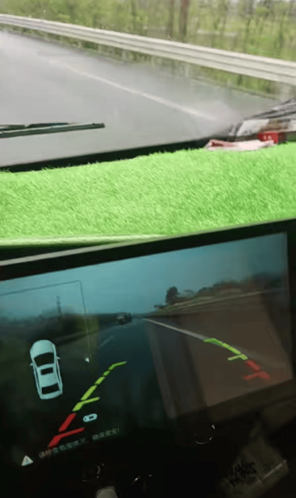 网友称高速路上“无奈倒车7公里”，广东高速：拥堵或与清明将至有关