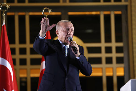 土耳其政局突变！埃尔多安杀疯了