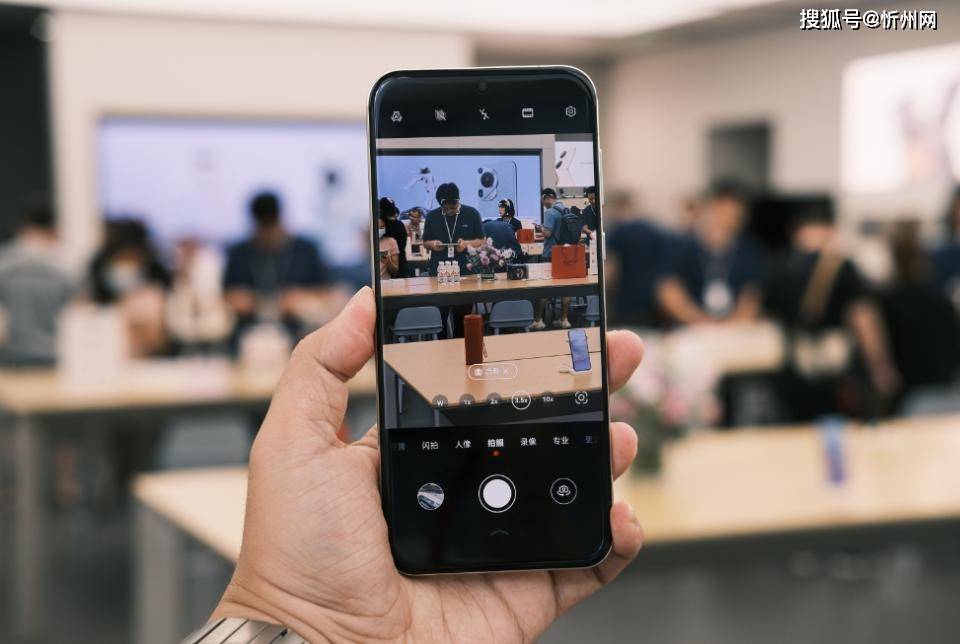 华为再次妥协，不好卖就降价，16GB+512GB顶尖旗舰突降3600元！