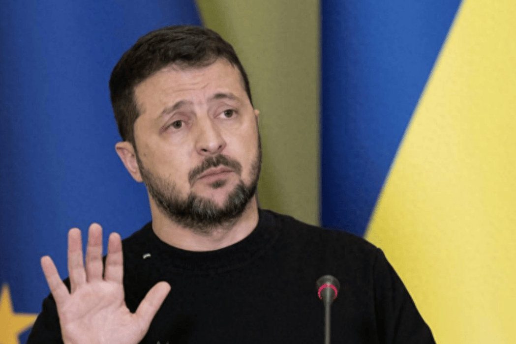 泽连斯基公开指责中国援俄，三家中企资产遭冻结，中国拒绝买单，外交部回应掷地有声！