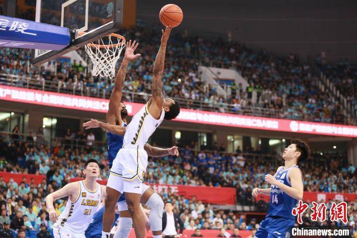CBA季后赛：青岛国信制药主场憾负浙江方兴渡