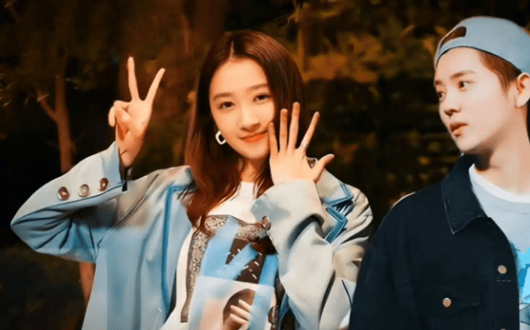 鹿晗关晓彤:8 年长跑最终到头,“互不相欠” 是告别?