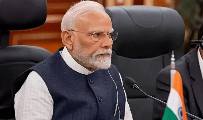 莫迪下令大军出动，巴基斯坦突然向中方提出请求：求援100亿人民币