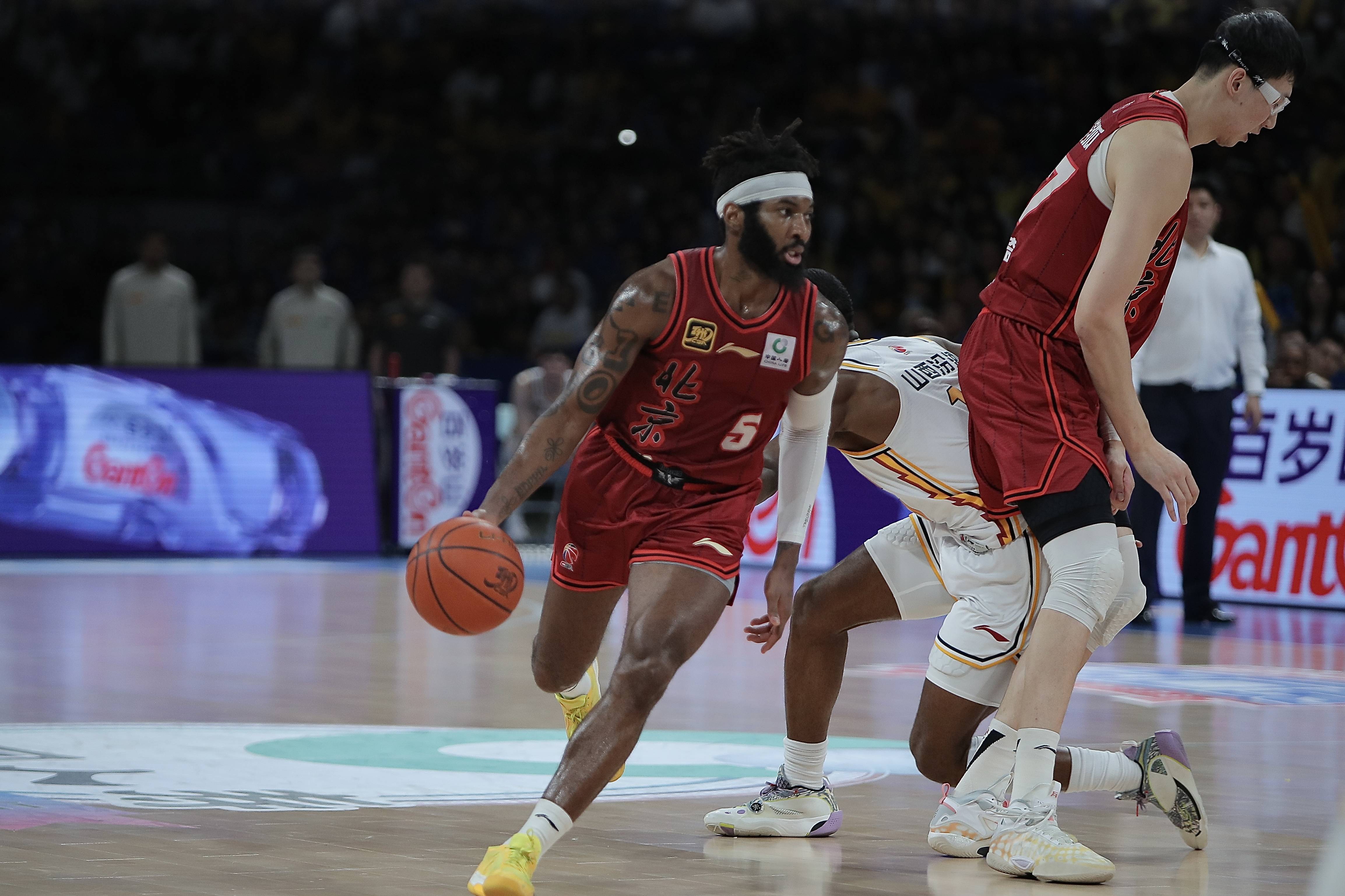 总决赛前瞻：广厦冲队史首冠 曾凡博伤缺北京影响大