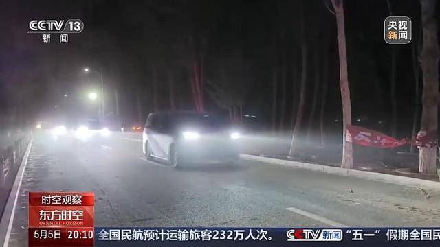 强沙尘暴压城近万名游客被困，敦煌如何用3小时跑赢12级狂风？