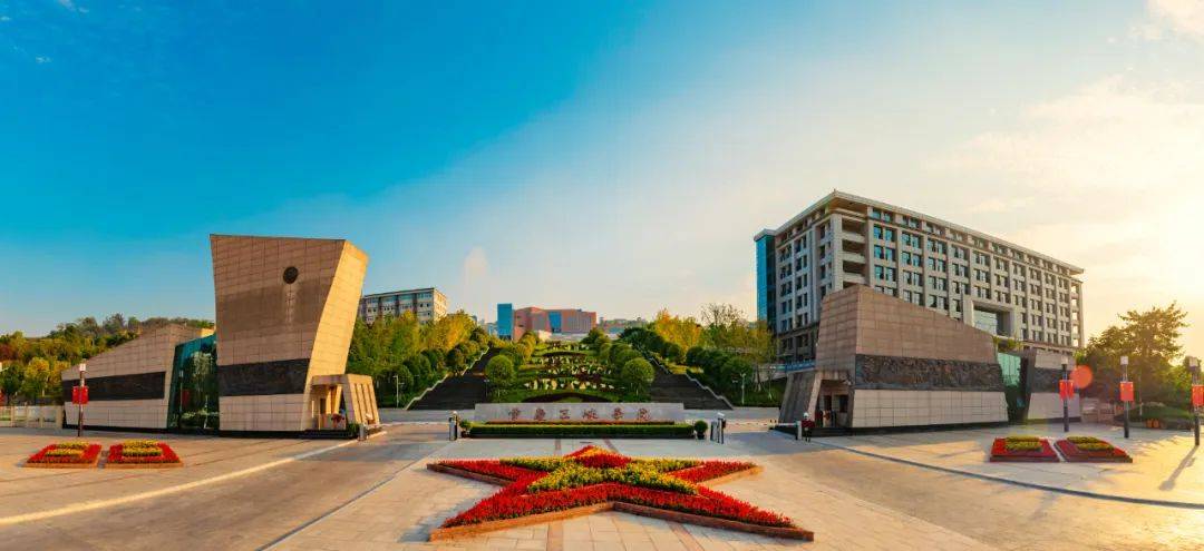 高校花75万元采购一台279元的路由器？多方回应