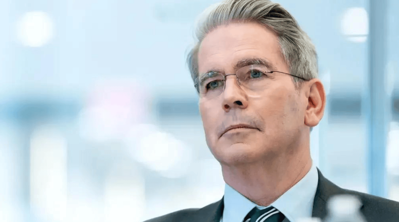 中国不上谈判桌，美财长威胁：若中方不让步，可能对华实施禁运