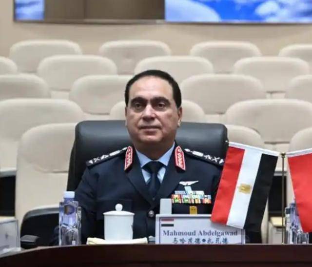 巴铁大胜打响中国制造，外国司令直接来华扫货，中方成了大赢家？