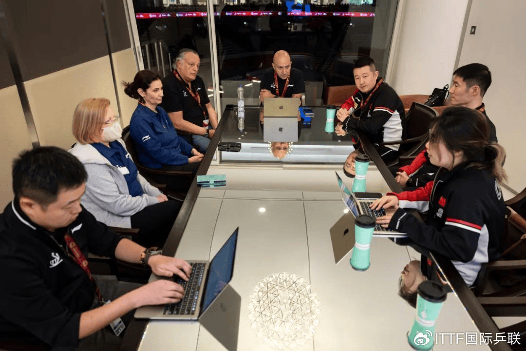 为什么受伤的总是王楚钦？幸好这次，有王励勤挺他