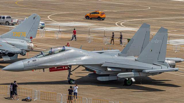 东部战区演习，曝光解放军杀手锏：岛上顽固分子一个都跑不了