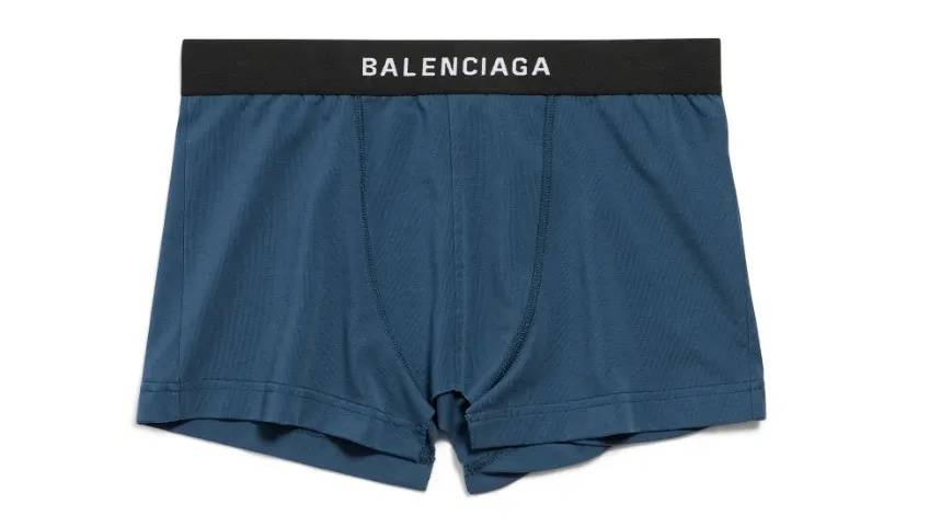 4500元一条！巴黎世家平角短裤造型半身裙惹争议，此前曾有多款产品被质疑像“智商税”