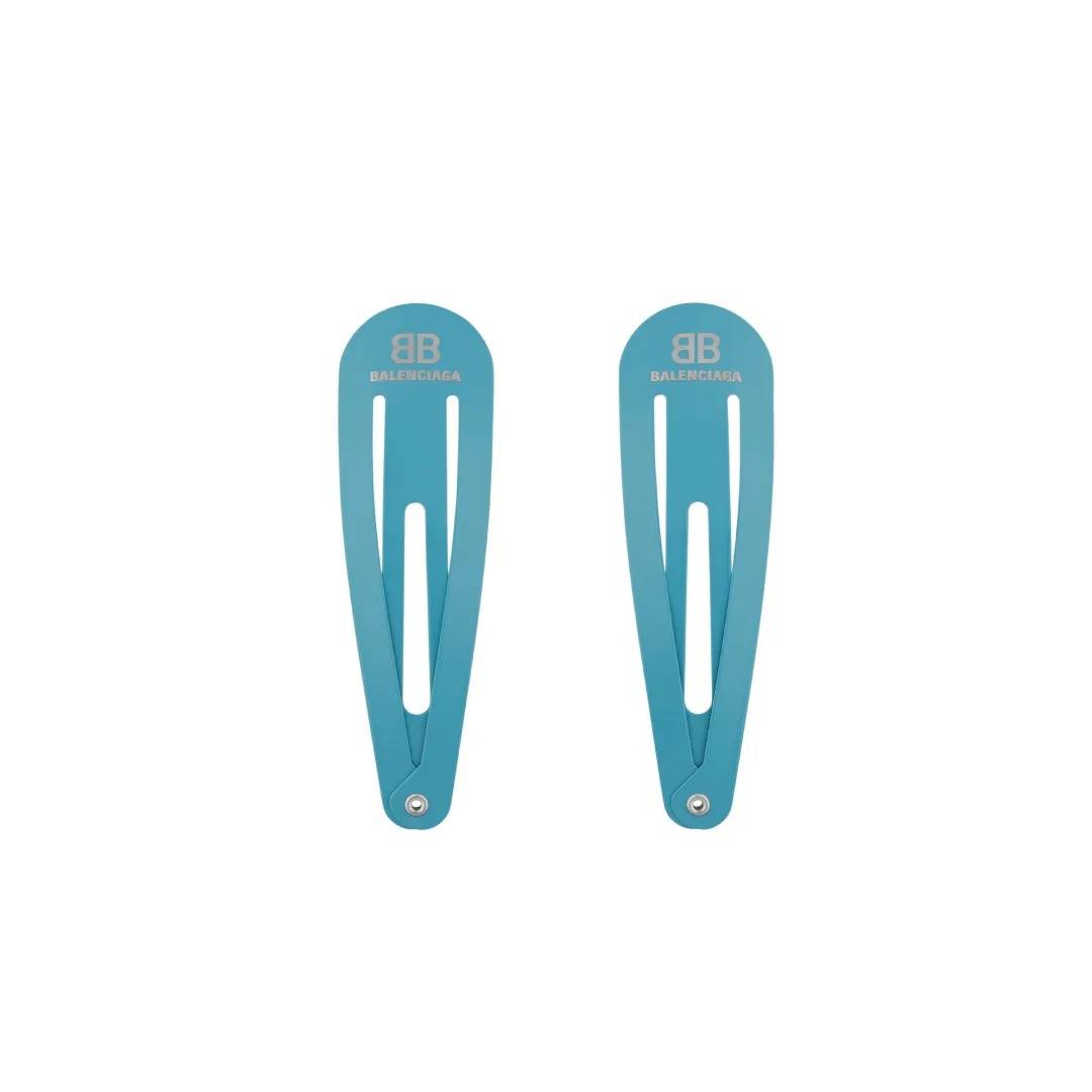 4500元一条！巴黎世家平角短裤造型半身裙惹争议，此前曾有多款产品被质疑像“智商税”