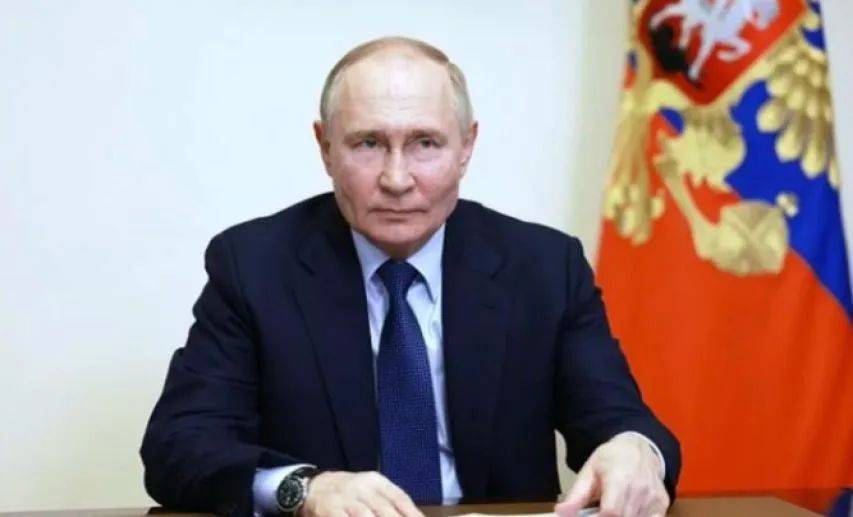 死里逃生后，普京送出3句话，德制导弹威胁莫斯科，西方突破最后底线