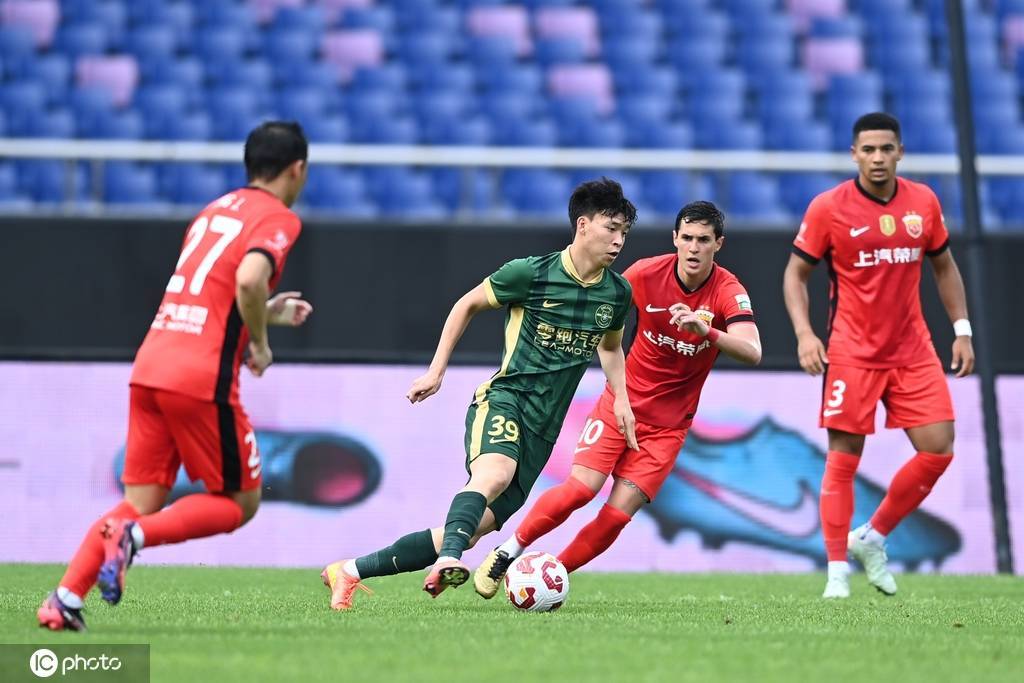 错判！足协官方：浙江VS海港91分钟进球有效 VAR介入错误