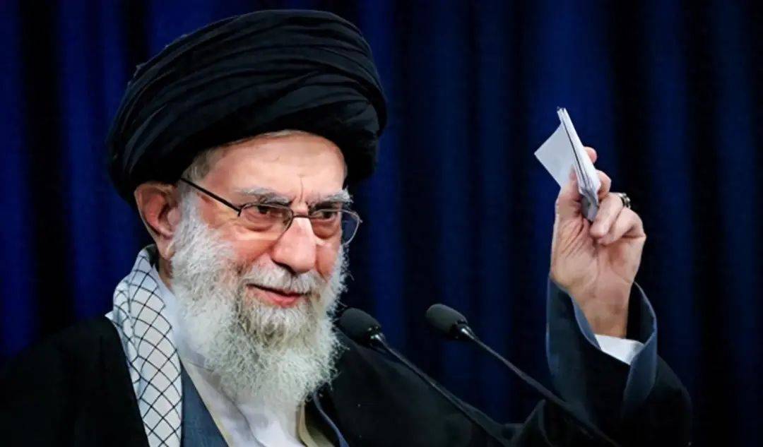 28：606，哈梅内伊被要求罢免，亲美派开始冒险，内奸被处以绞刑