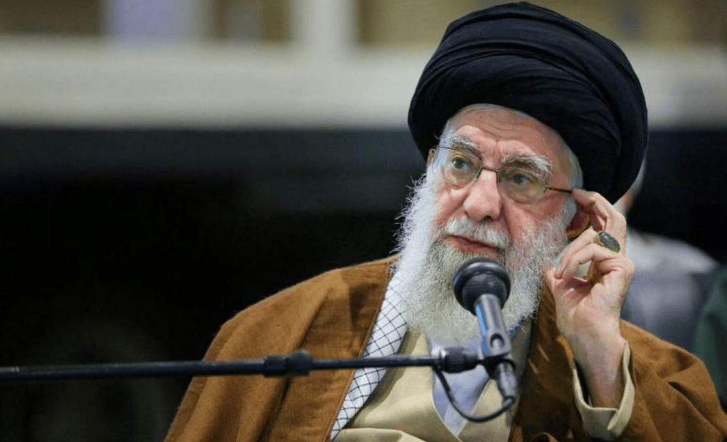 仗打完了，伊朗将举行殡葬，哈梅内伊时代或结束，释放信号强烈