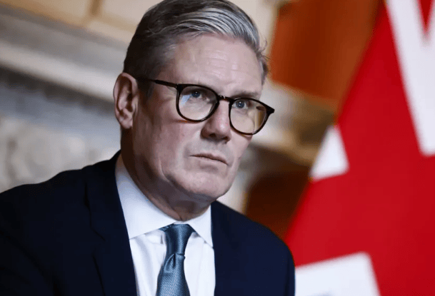 联合国上演罕见一幕，耿爽掀了英国老底！这就是碰瓷台海的代价