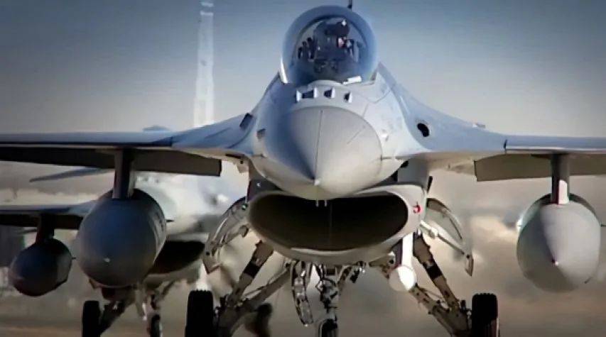 俄军狂推943平方公里，首次占领整个州！泽连斯基大祸临头了