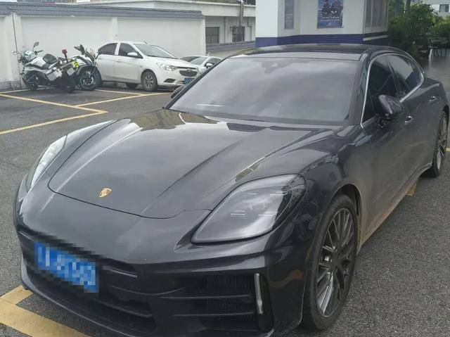 离奇!昆明一辆140万的保时捷在停车场凭空消失