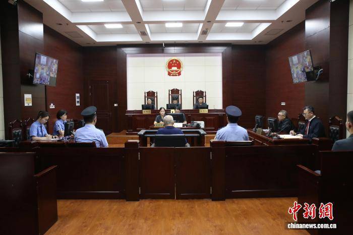 安徽省铜陵市政协原党组副书记、副主席徐强一审获刑十年六个月