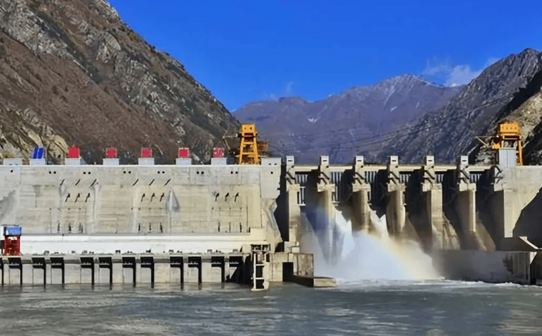不自量力！西藏大坝刚动工，印度人口嗨：占领西藏，为我所用？